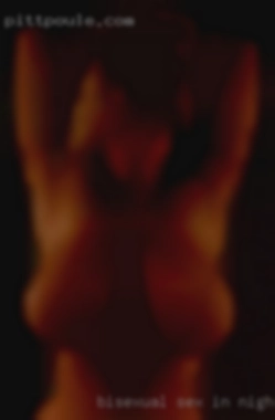 bisexual sex in nightclubs